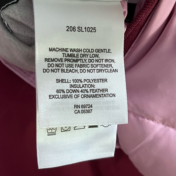 Columbia Vest Womens Medium Pink Maroon Puffer Down Fill Reversible Outdoors - Picture 6 of 7